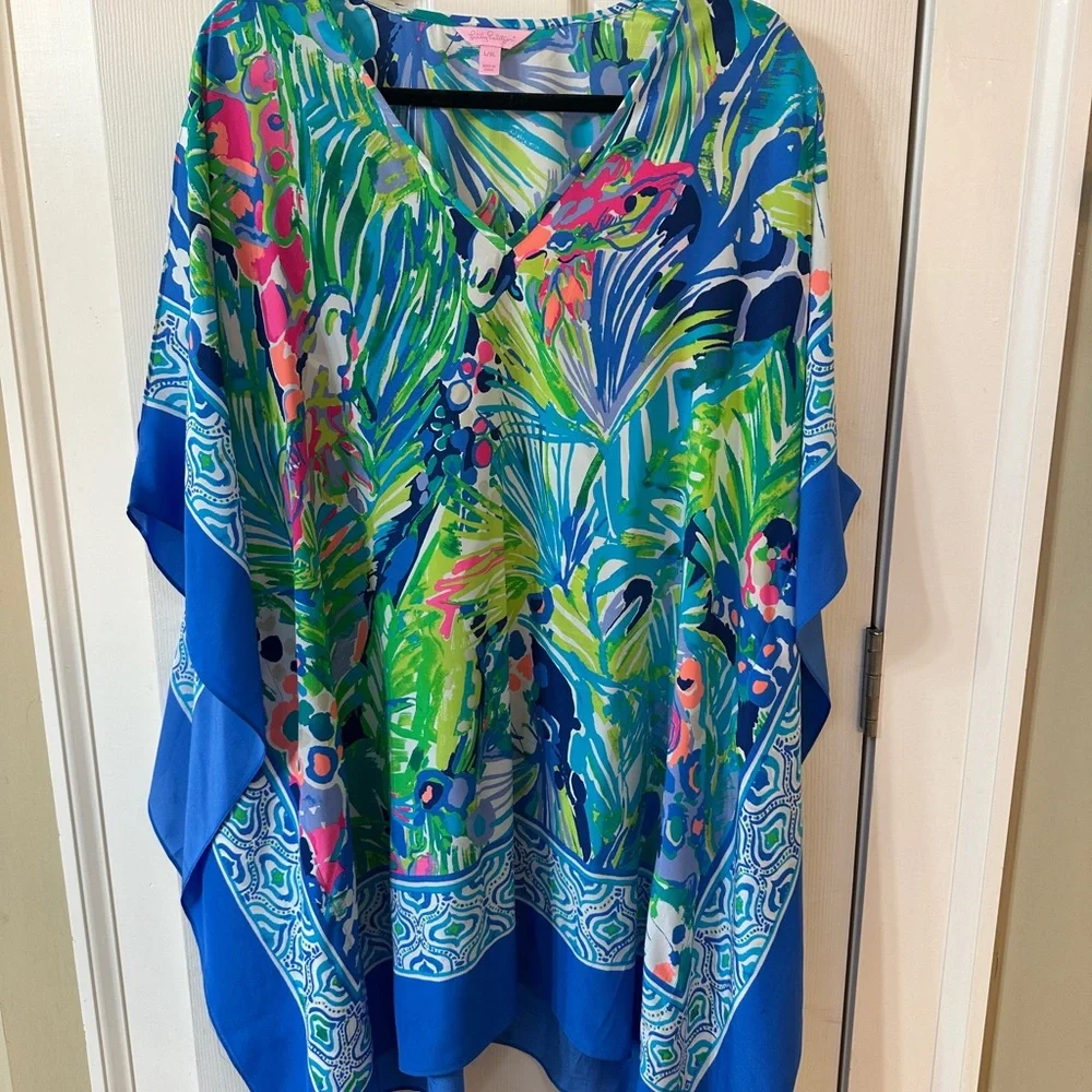 Blue Tropical Print Cold-Shoulder V-Neck Dress - Picture 2 of 6